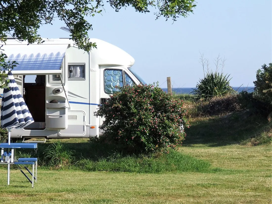 camping-la-plage-la-fort-fouesnant-y2br0