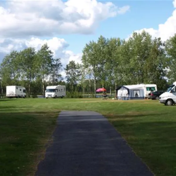 trollforsen-campingstugorhusbilar-gargns-nozpw
