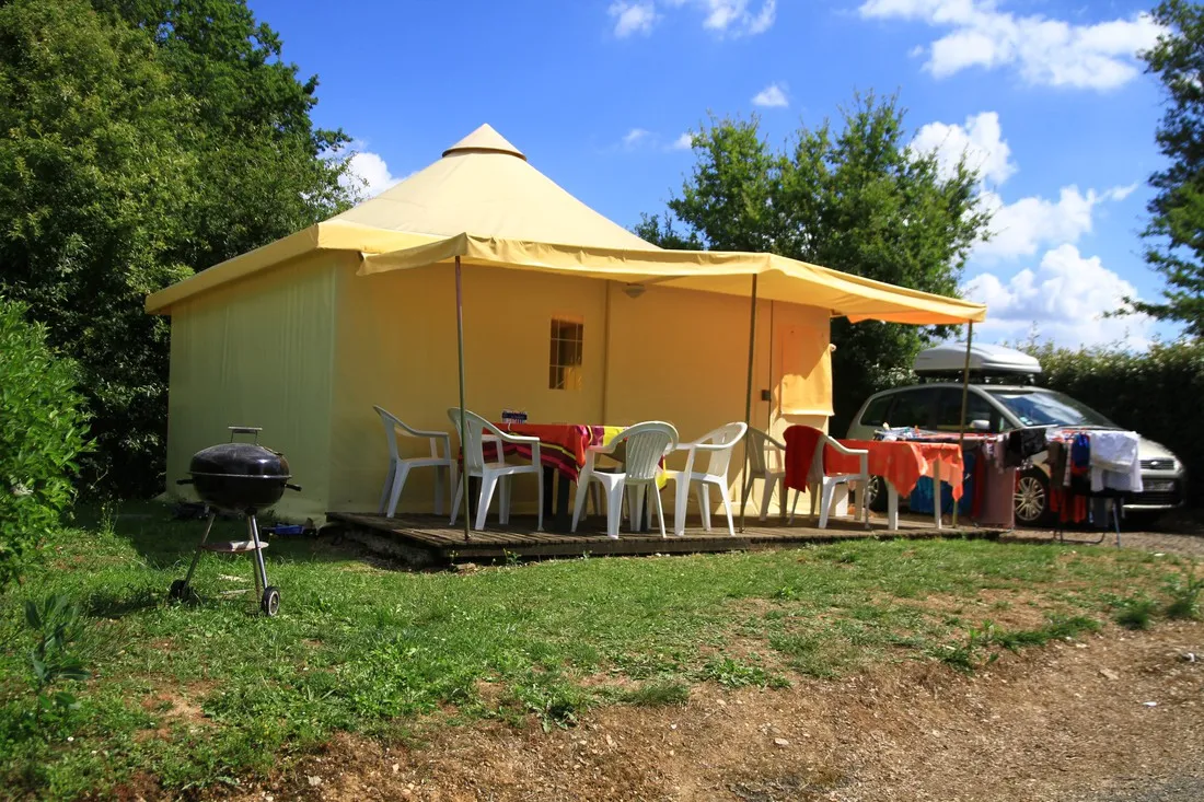 flower-camping-lac-de-bonnefon-naucelle-a147j
