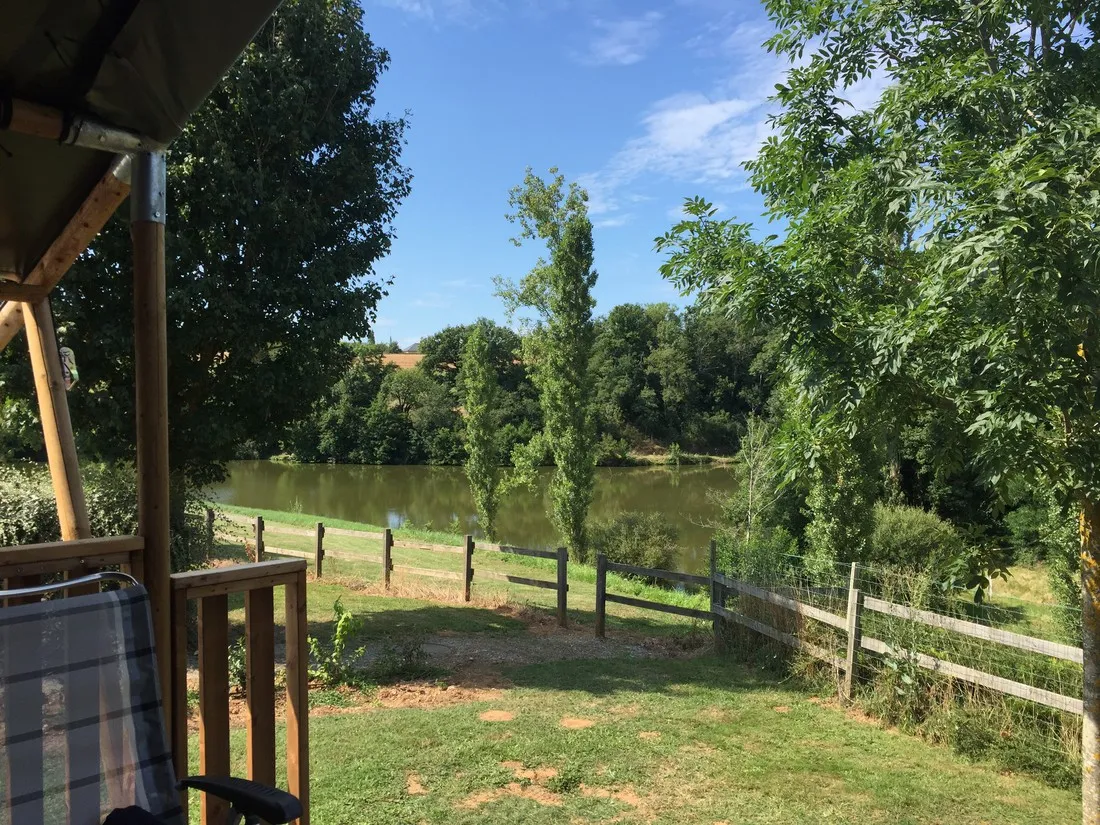flower-camping-lac-de-bonnefon-naucelle-gbaog