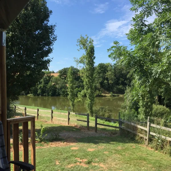 flower-camping-lac-de-bonnefon-naucelle-gbaog