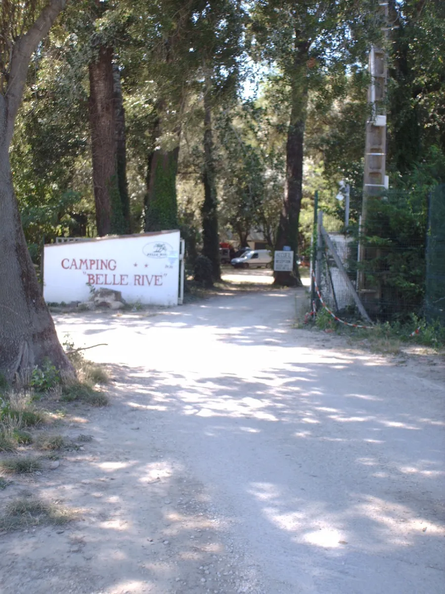 camping-bellerive-montfrin-hqohk