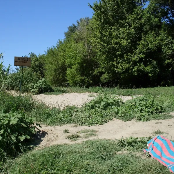 camping-bellerive-montfrin-oqwfp