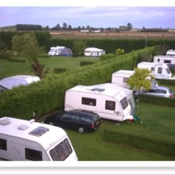 parklands-caravan-and-camping-park-cambridgshire-5saln