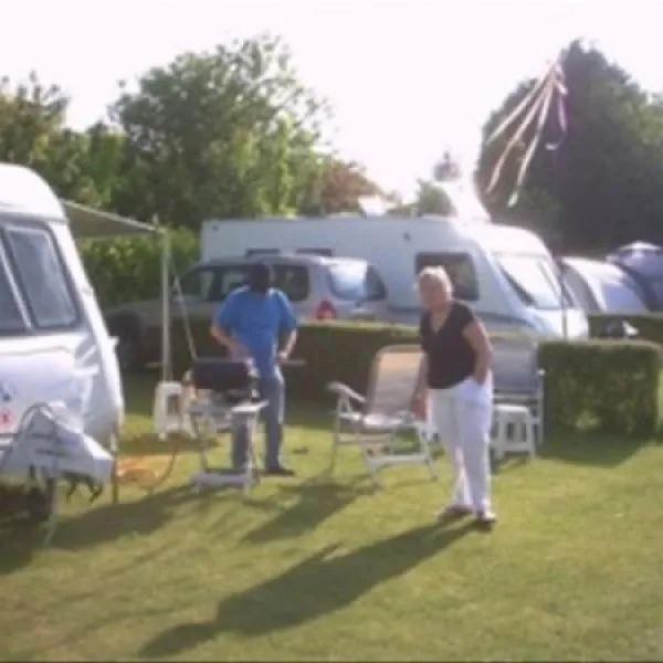 parklands-caravan-and-camping-park-cambridgshire-mvxmb