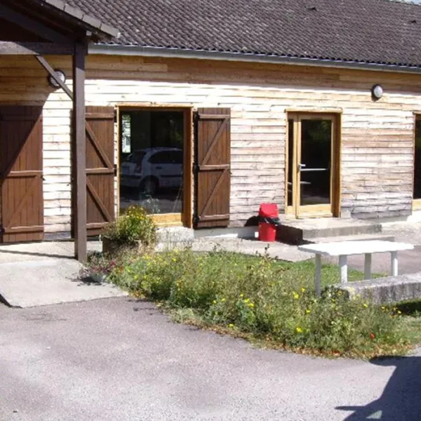 camping-municipal-pont-du-dognon-saint-laurent-les-eglises-jf9fd
