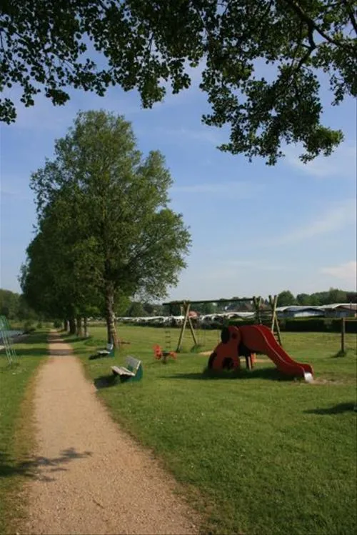 camping-seeblick-dersau-holstein-cb0fh