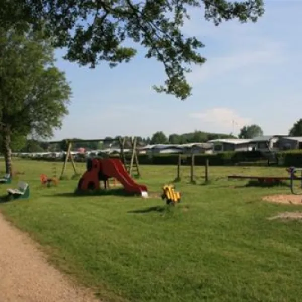 camping-seeblick-dersau-holstein-uqpda