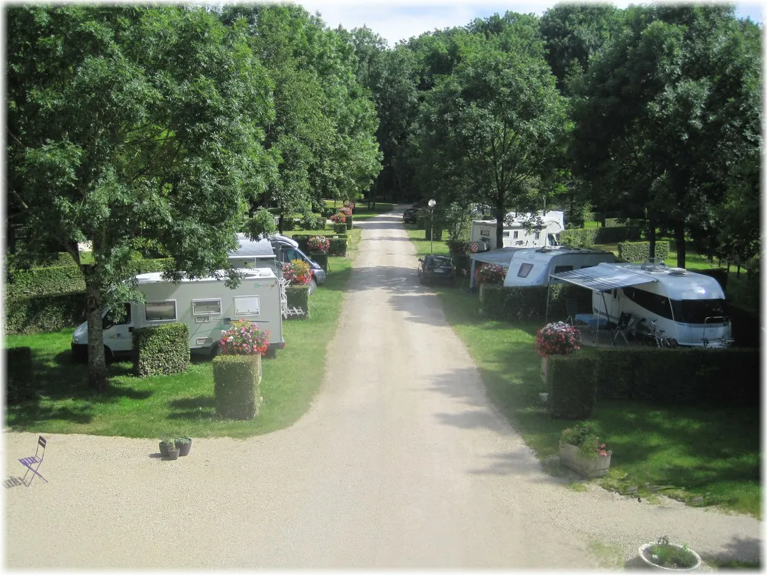 camping-municipal-le-serein-chablis-bruaz