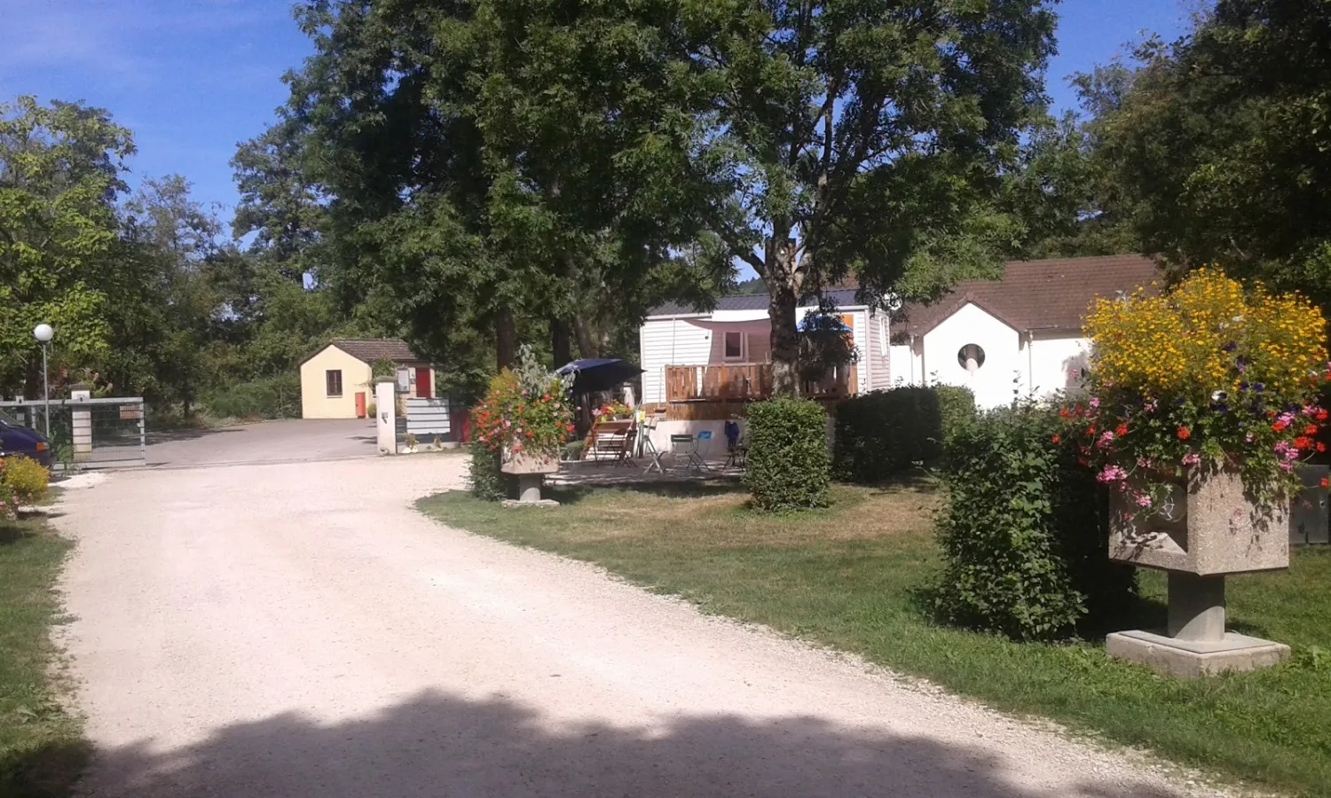 camping-municipal-le-serein-chablis-idncx