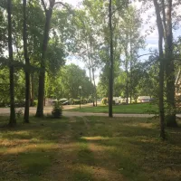 camping-municipal-le-serein-chablis-lau4c