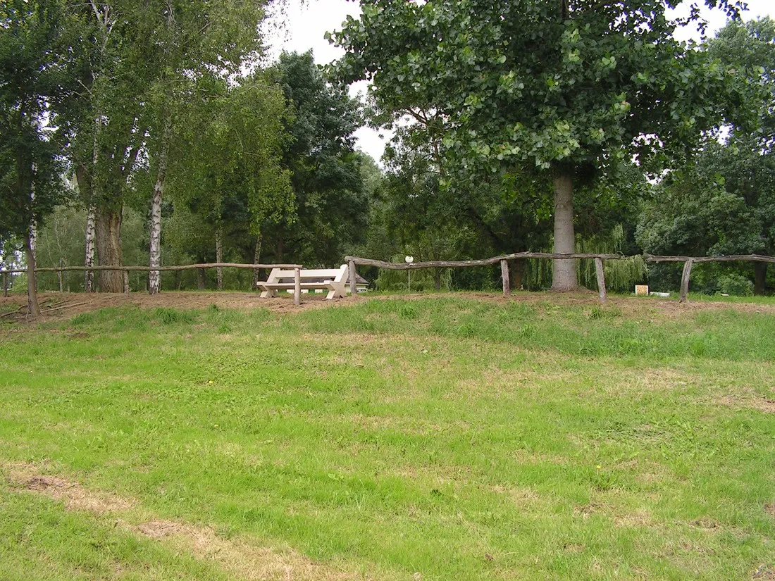 camping-municipal-des-bords-de-loire-chouze-sur-loire-o5csj