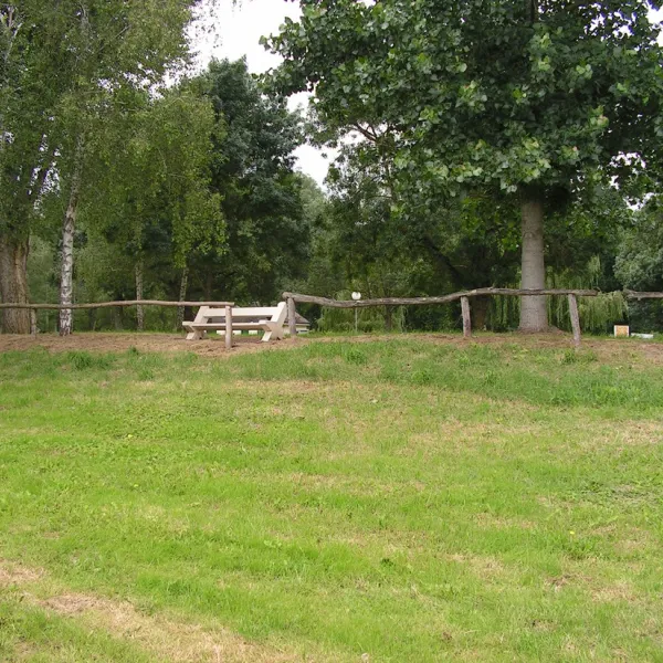 camping-municipal-des-bords-de-loire-chouze-sur-loire-o5csj