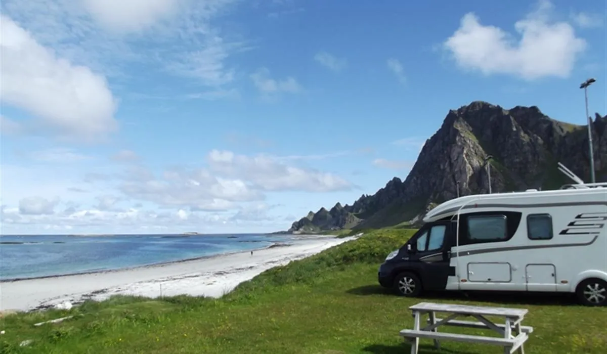 midnattsol-camping-bleik-bleik-t5521
