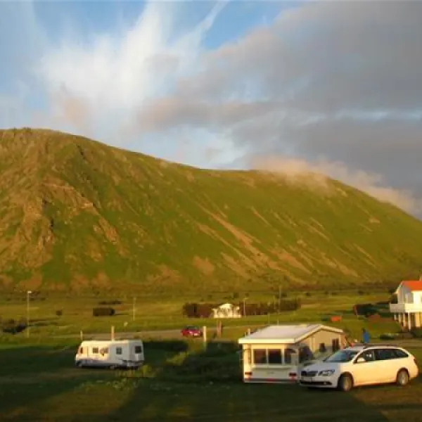 midnattsol-camping-bleik-bleik-zovnx