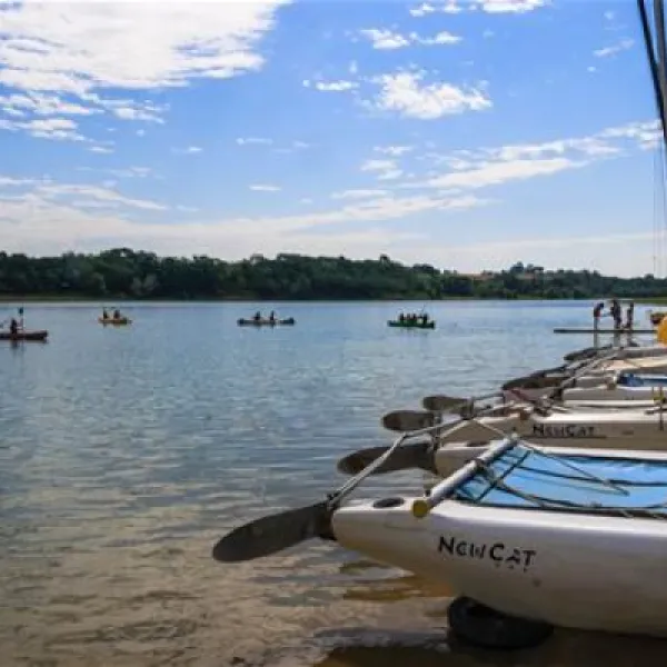 flower-camping-lac-de-thoux-st-cricq-thoux-a6w8r