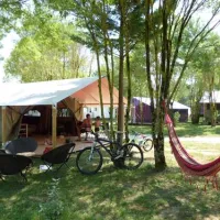 flower-camping-lac-de-thoux-st-cricq-thoux-mftk7