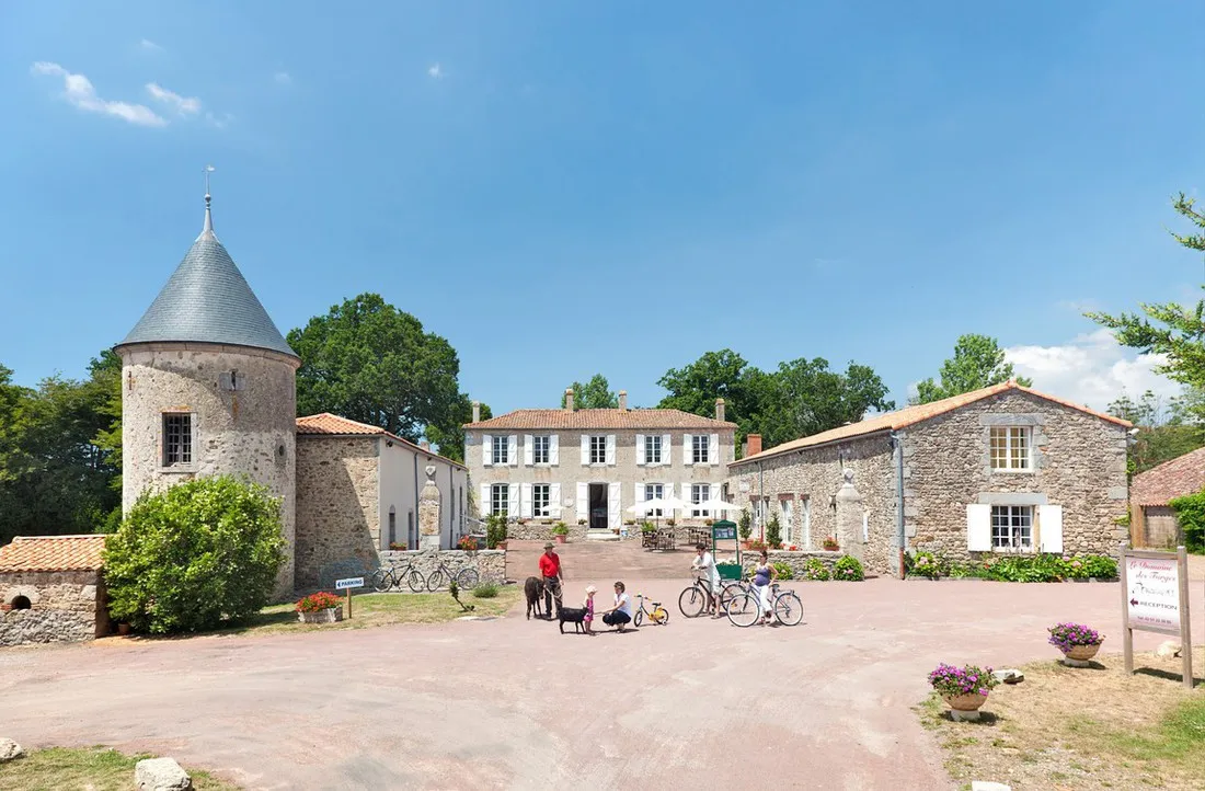 domaine-des-forges-avrill-16d0v