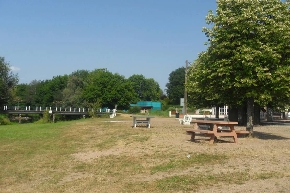 camping-municipal-jaligny-sur-besbre-jaligny-sur-besbre-oeupx