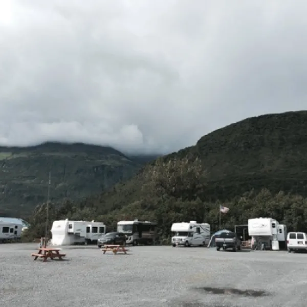 Eagle's Rest RV Park & Cabins