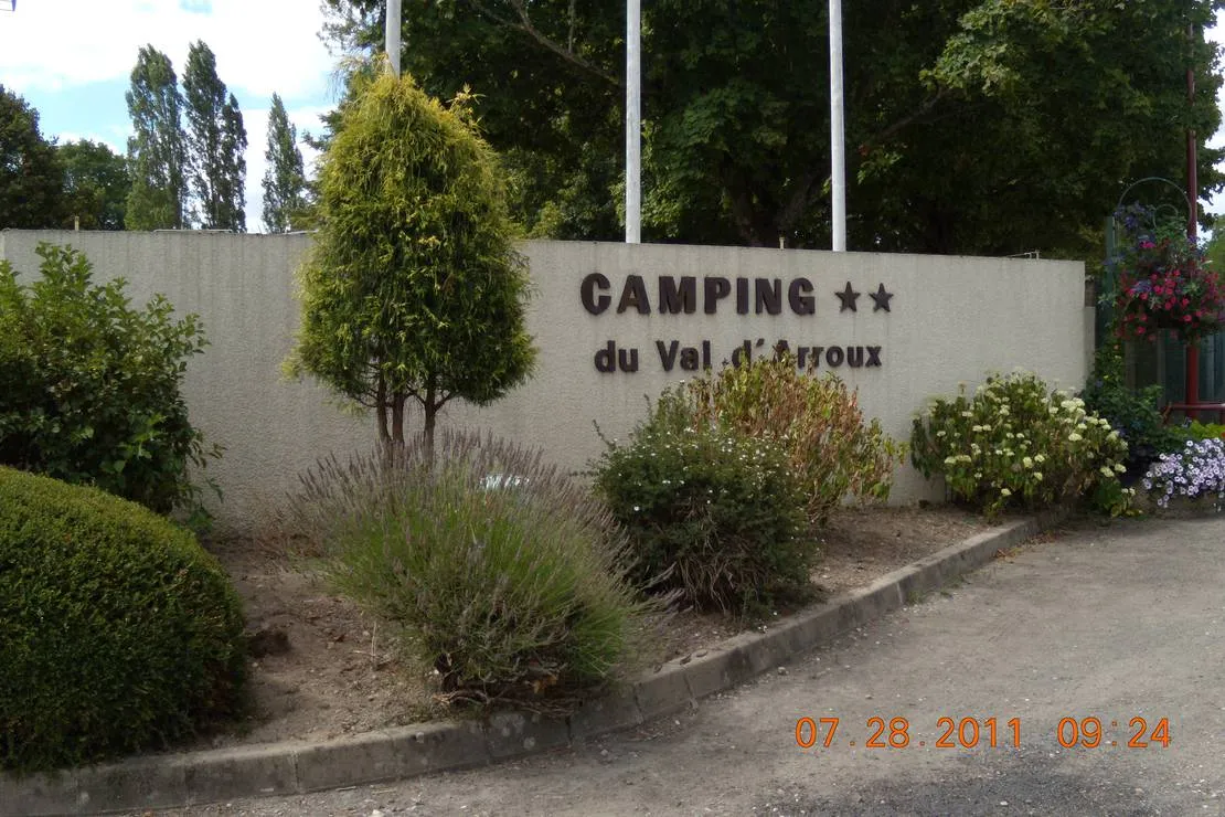camping-municipal-le-val-darroux-toulon-sur-arroux-rylfs