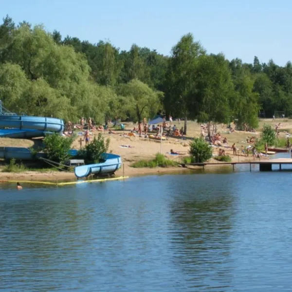 autocamp-stribrny-rybnik-hradec-kralove-yk2o4