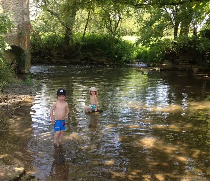 stowford-manor-farm-trowbridge-v0ic1