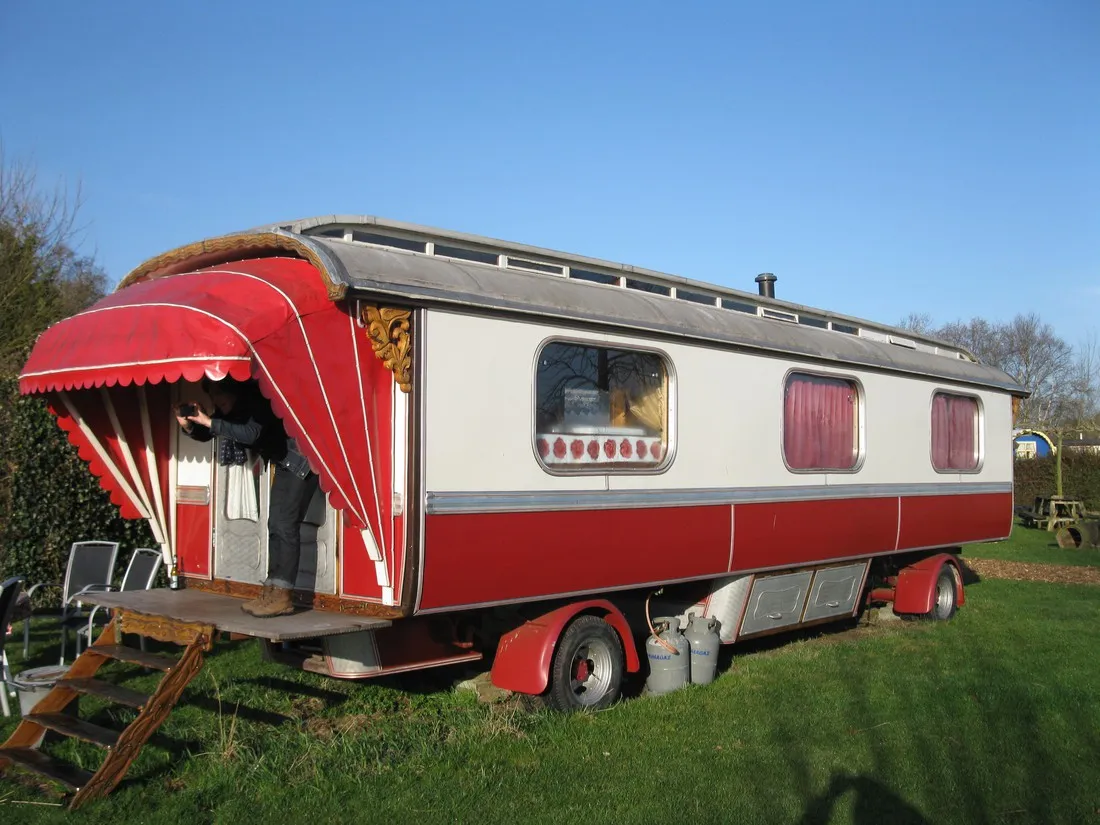 woonwagencamping-boheems-paradijs-bijzondere-overnachting-den-hool-7zh84