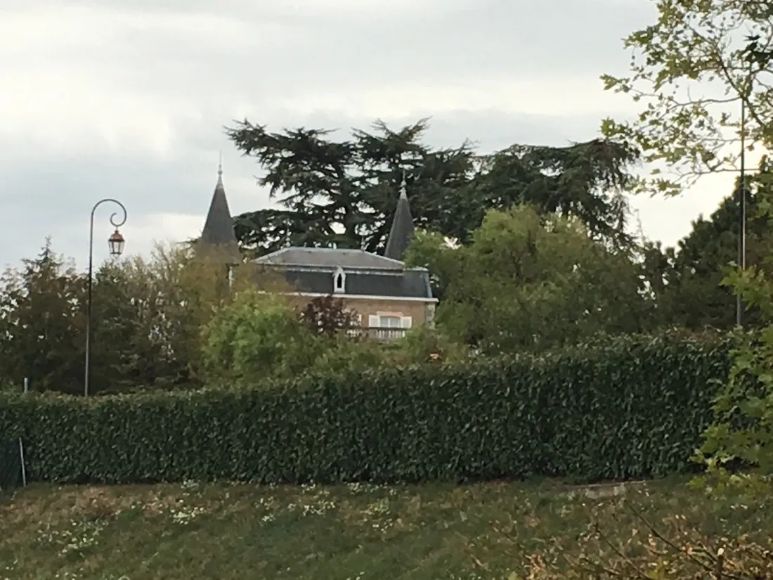 vivacamp-la-grappe-fleurie-fleurie-rhone-nyco8