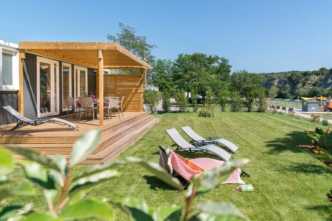 la-plage-fleurie-vallon-pont-darc-ardeche-apfop