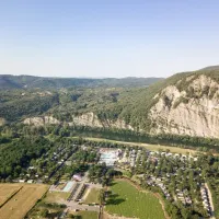 la-plage-fleurie-vallon-pont-darc-ardeche-qvvm6