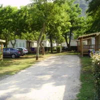la-plage-fleurie-vallon-pont-darc-ardeche-v6ord