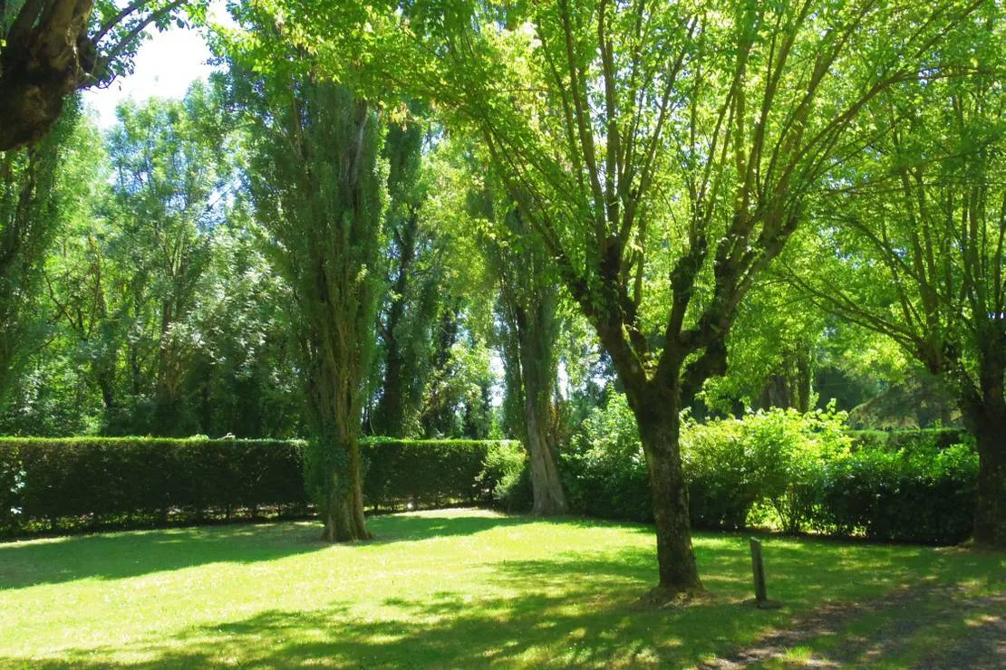 camping-municipal-la-rivoirette-morestel-7ngsg