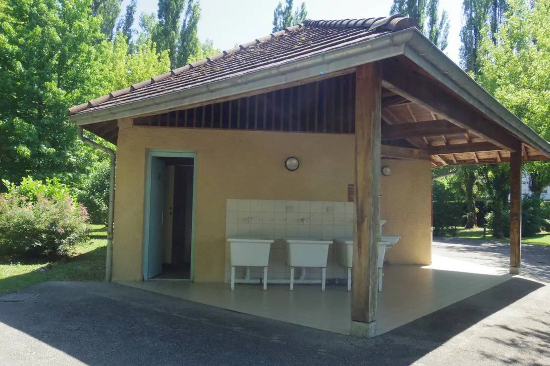 camping-municipal-la-rivoirette-morestel-fuwfg