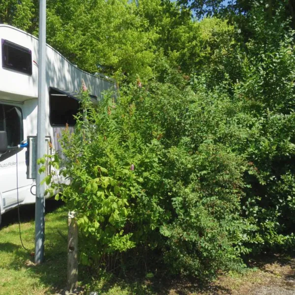 camping-municipal-la-rivoirette-morestel-qipbs