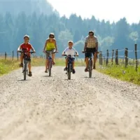 camping-sobec-lesce-dk9uj