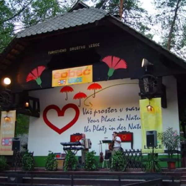 camping-sobec-lesce-u1fby