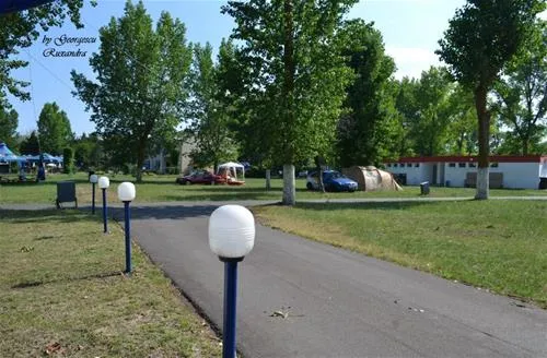 camping-elodie-jupiter-nnxok