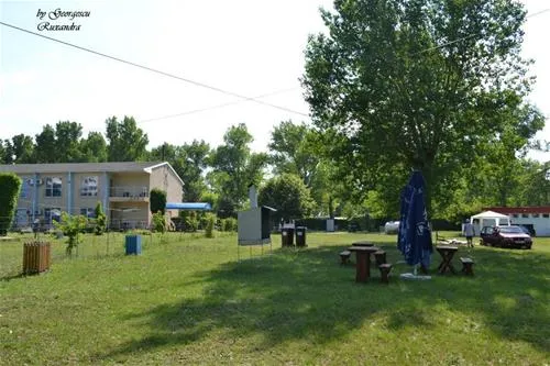 camping-elodie-jupiter-ojzve