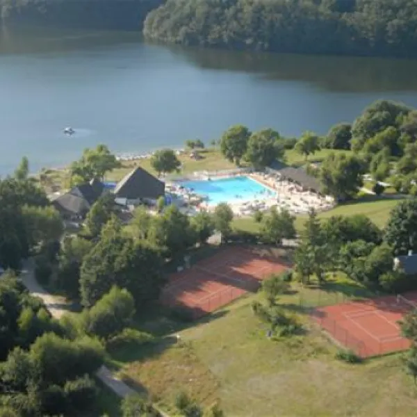 camping-les-tours-saint-amans-des-cots-akr7b
