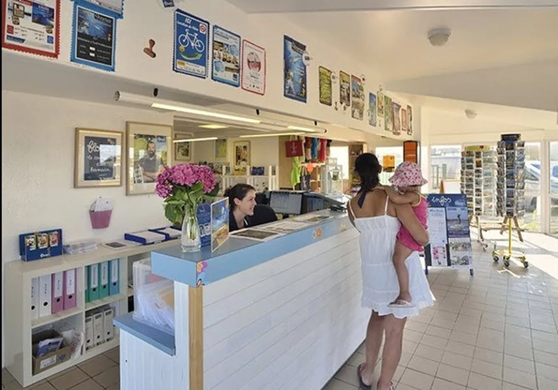 flower-camping-les-paludiers-batz-sur-mer-dd86z