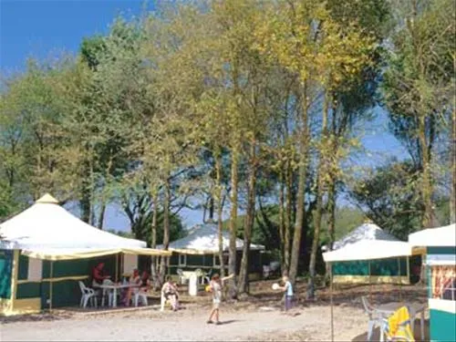 flower-camping-les-paludiers-batz-sur-mer-eppjg