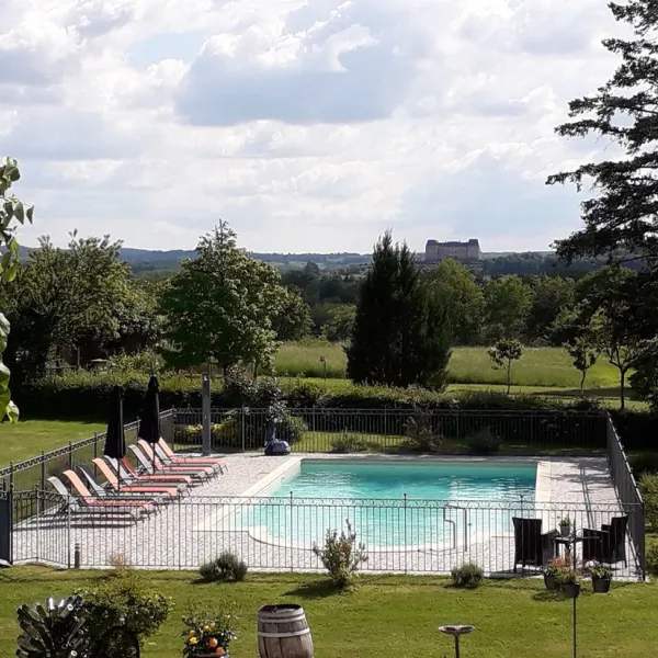 gite-la-grenouille-vacances-hautefort-aasqf