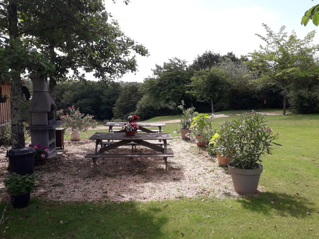 gite-la-grenouille-vacances-hautefort-k0kp6
