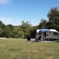 gite-la-grenouille-vacances-hautefort-pkw1n