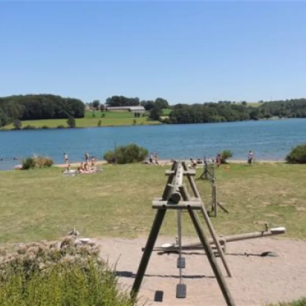 camping-le-hameau-des-lacs-villefranche-de-panat-4au6v