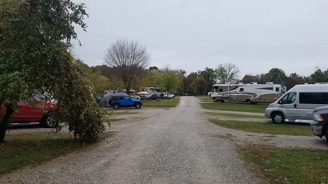 singing-hills-rv-park-and-campground-cave-city-vlwxw