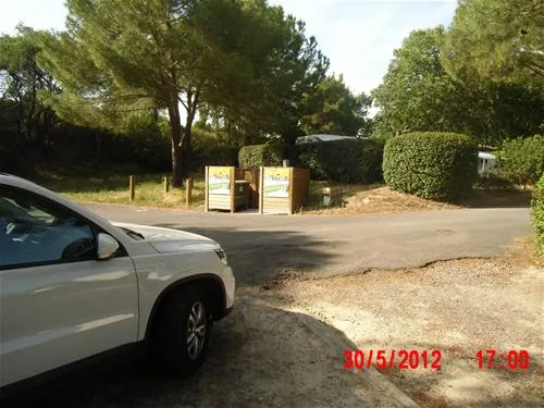 camping-municipal-castelsec-pzenas-vywxy