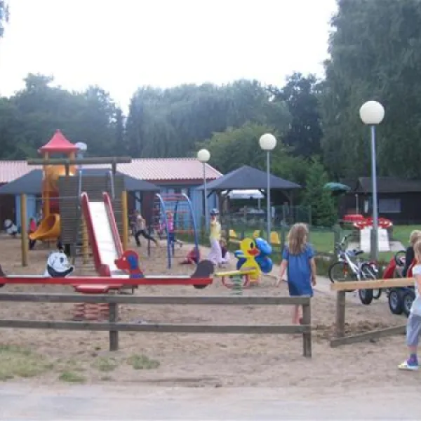 campingpark-augstfelde-augstfelde-bei-pln-zalrh
