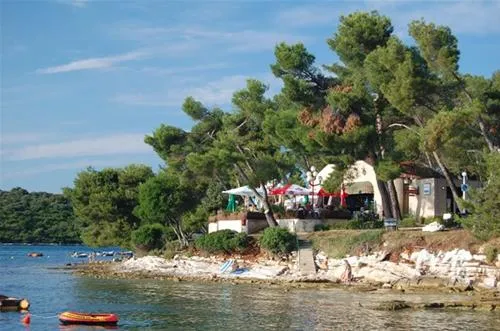 camping-indije-medulin-banjole-syfta